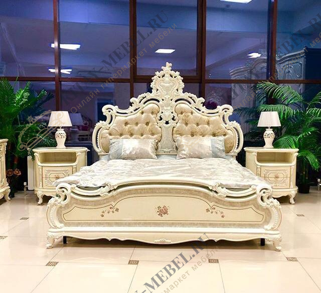 Двуспальная мягкая кровать — Королева, размер 180×200, массив, МДФ, каретная стяжка