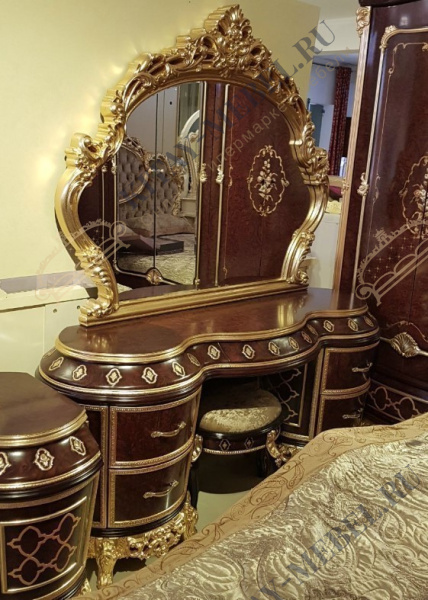 Стол туалетный с зеркалом Версаль (орех/золото)